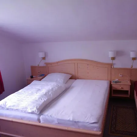 אורחן Gaestehaus Loedermann