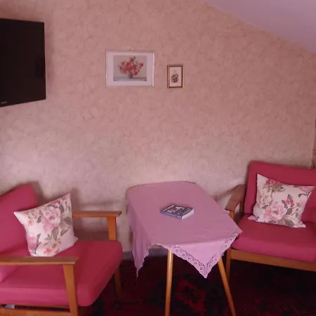 Gaestehaus Loedermann אורחן גרמיש-פרטנקירכן